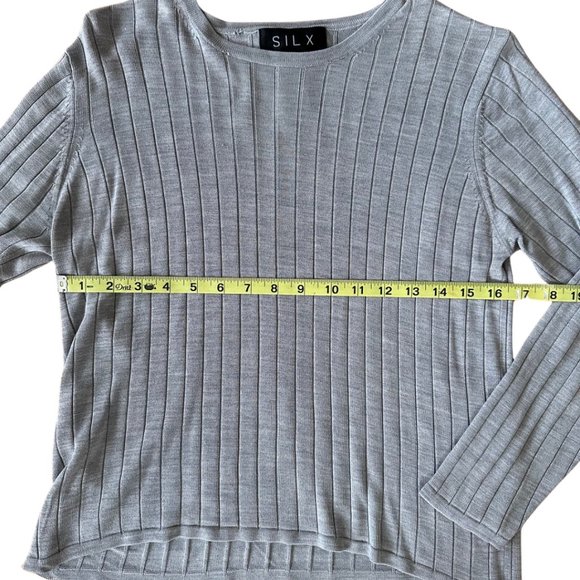 Silx Distressed Retro-Fitting Grey Sweater - Picture 3 of 7